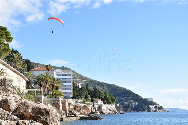 Let paraglajdera u Dubrovniku