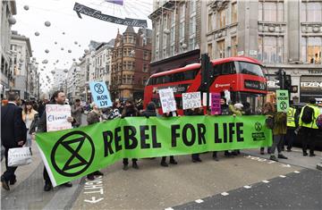 BRITAIN PROTEST ENVIRONMENT