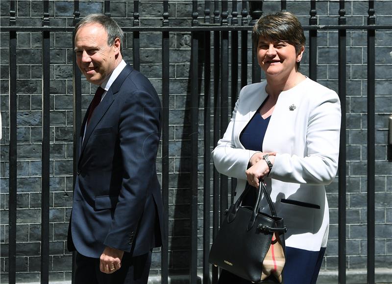 DUP kritizira sporazum o Brexitu Therese May