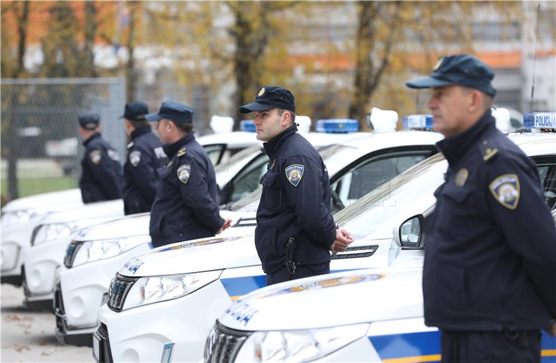 Croatian police provided with 60 new vehicles for border patrol