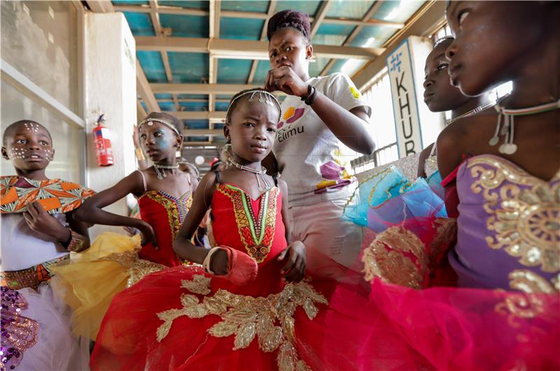 KENYA PHOTO SET STREET BALLET KIBERA SLUM