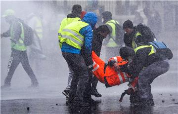 FRANCE PROTEST FUEL TAXES