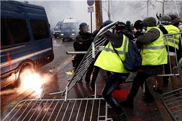 "Žuti prsluci" ponovo u središtu Pariza