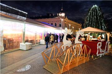 Otvoren Advent u Vukovaru „SVI zaJEDNO za radost Božića u Vukovaru"