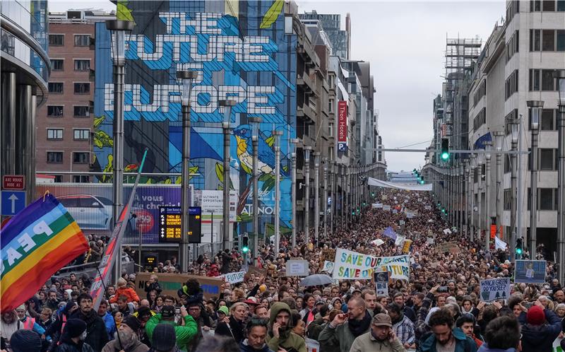 Tisuće stanovnika Bruxellesa prosvjedovale protiv globalnog zatopljenja 