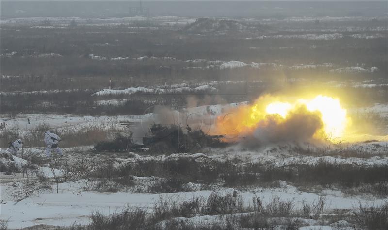 UKRAINE CRISIS MILITARY EXERCISES