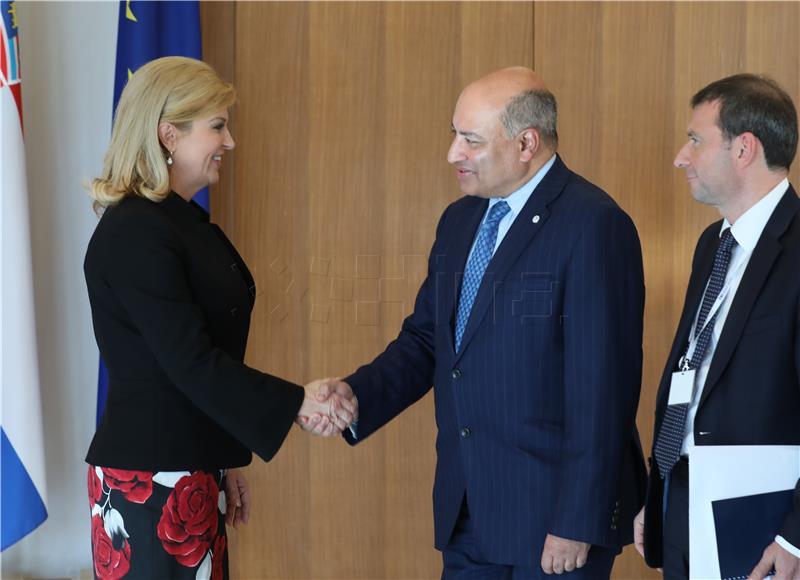 Grabar-Kitarovic receives EBRD president