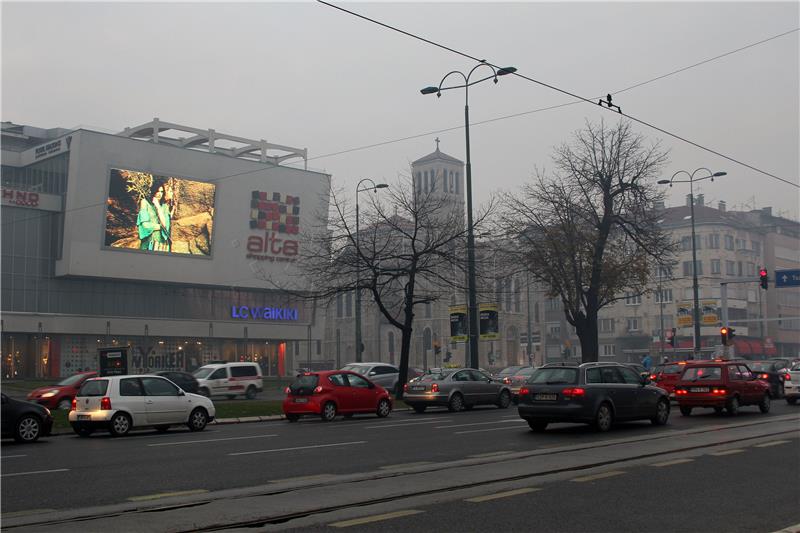 Sarajevo se i treći dan guši u otrovnome zraku, indeks kvalitete zraka sve gori