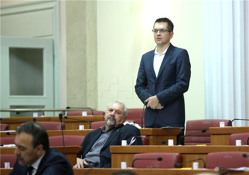 Sabor: Živi zid traži referendum oko uvođenja eura