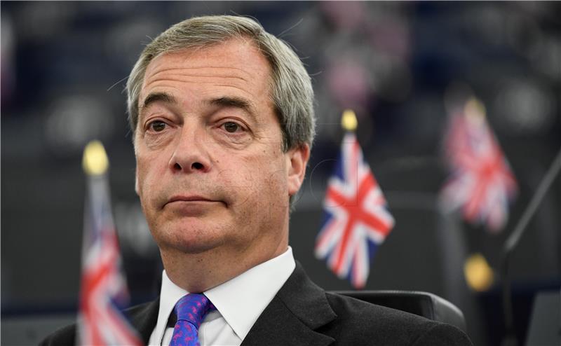 (FILE) FRANCE BRITAIN NIGEL FARAGE QUITS UKIP