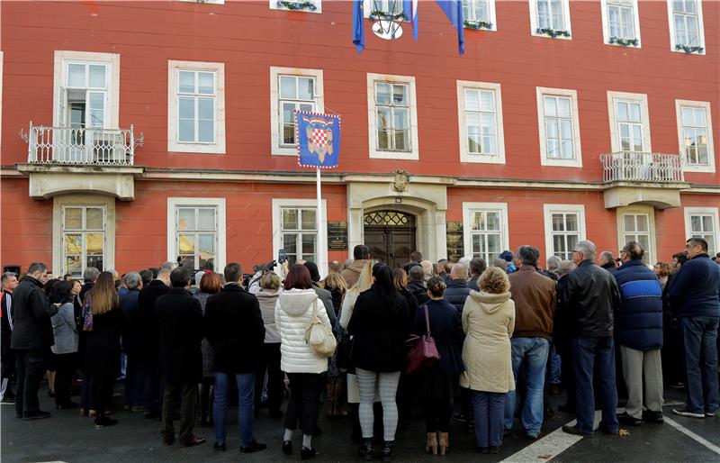 Predsjednica Republike premjestila svoj ured u Sisačko-moslavačku županiju