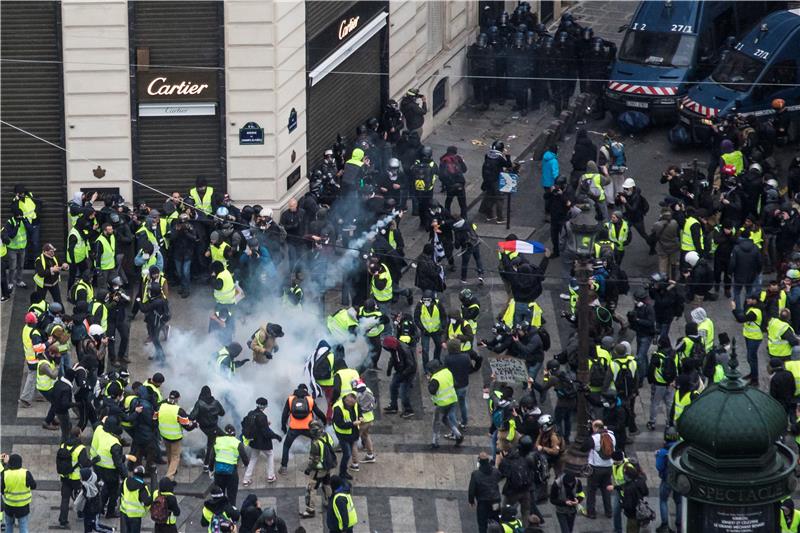 FRANCE PROTEST YELLOW VESTS