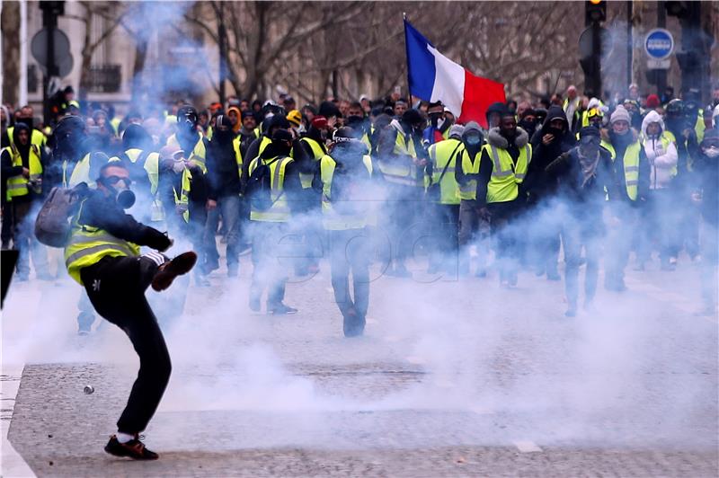 FRANCE PROTEST YELLOW VESTS