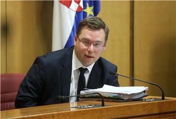 Pavić: Minimalna plaća 3.000 kuna za dostojanstven život; oporba - to je nemoguća misija