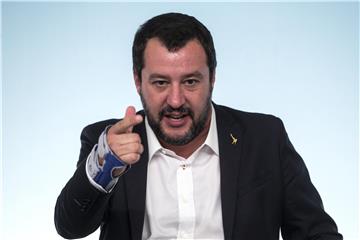 Salvini kaže da je Macron "laboratorijski proizvod" 