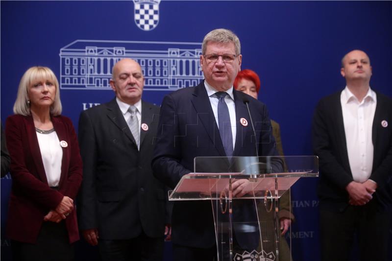 Konferencija za medije saborskog zastupnika Mrsića