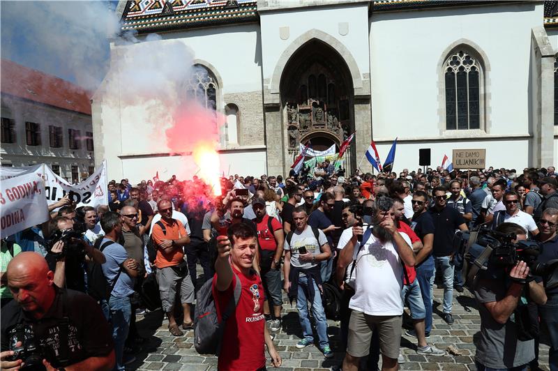  Sindikati u 2018.: Pregovori o plaćama u javnom sektoru, štrajkovi u brodogradilištima, prosvjedi protiv mirovinske reforme...