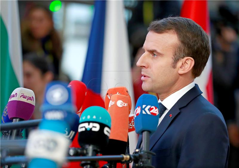 Macron kaže da mu Europa neće biti važnija od francuskog naroda