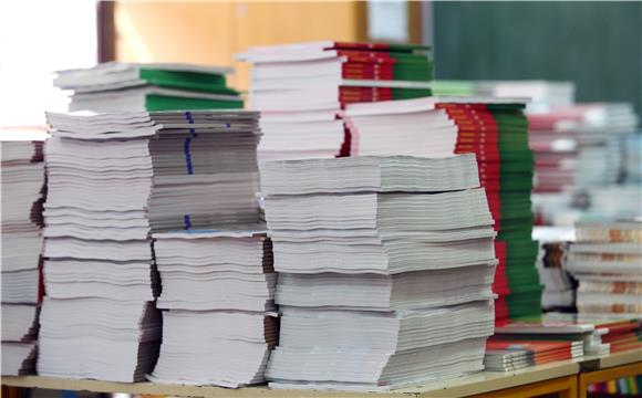 School Textbooks Act passed by 81 votes