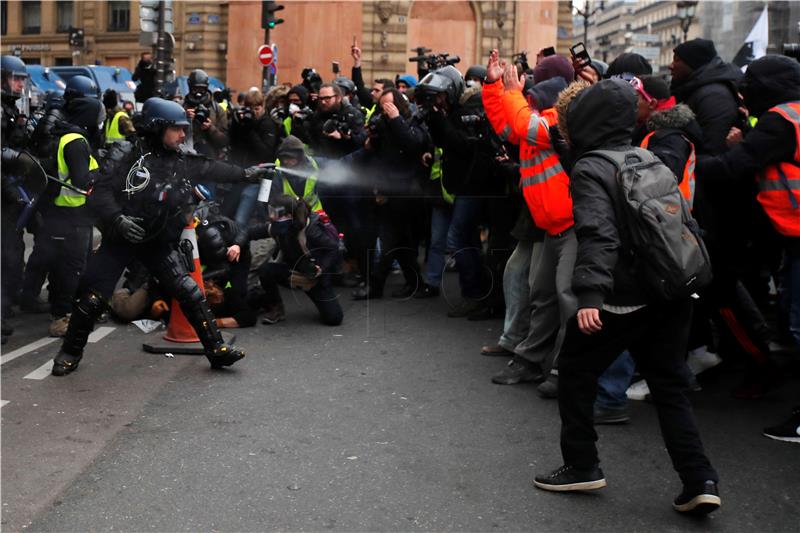 FRANCE PROTEST YELLOW VESTS