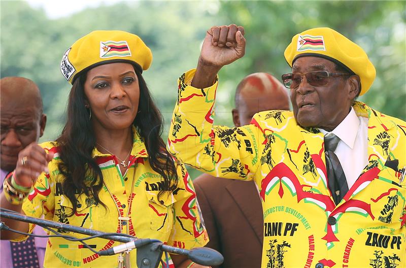 (FILE) ZIMBABWE SOUTH AFRICA GRACE MUGABE ARREST WARRANT