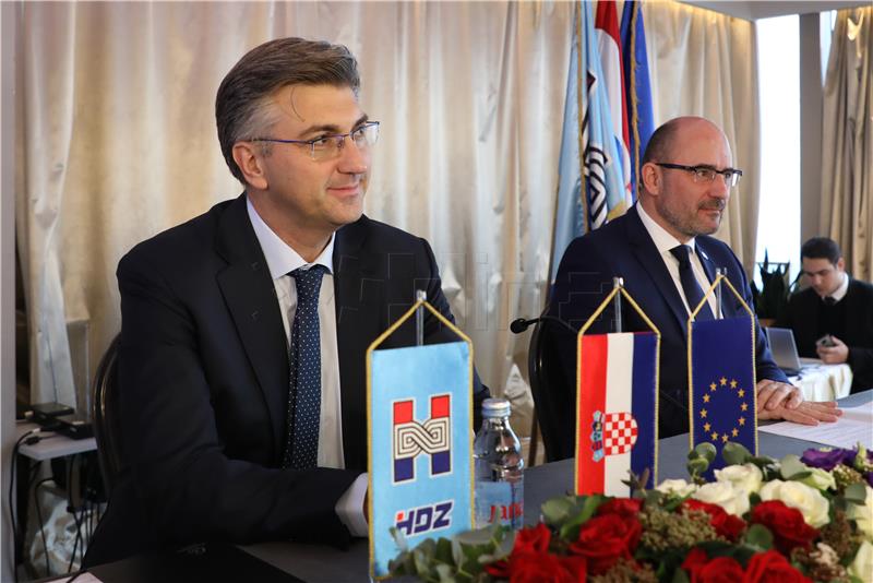 Sjednica Predsjedništva i Nacionalnog vijeća HDZ-a