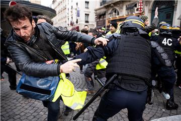 FRANCE PROTEST YELLOW VESTS