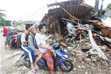 INDONESIA TSUNAMI