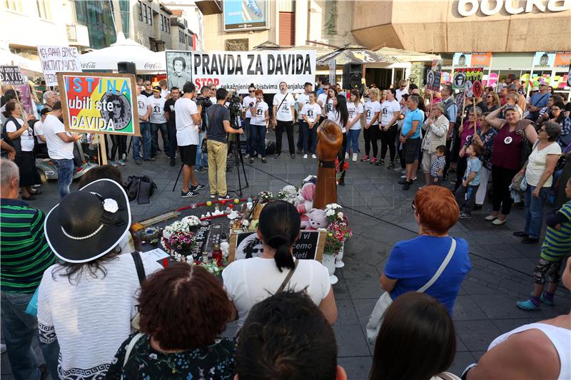 Unatoč policijskim blokadama prosvjedi u Banjoj Luci nastavljeni