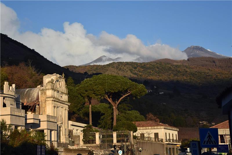 ITALY EARTHQUAKE ETNA