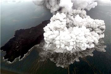 Anak Krakatau u erupciji izgubio dvije trećine mase i visine