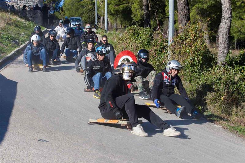 3rd world "karici" race held in Sibenik