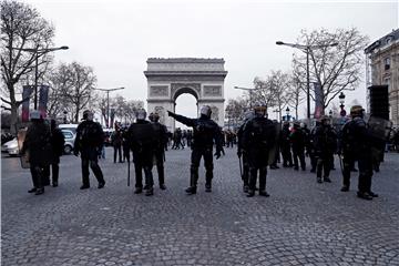 FRANCE PROTEST YELLOW VESTS