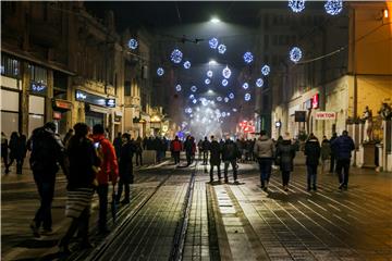 Osječani Novu godinu dočekali na Trgu Ante Starčevića