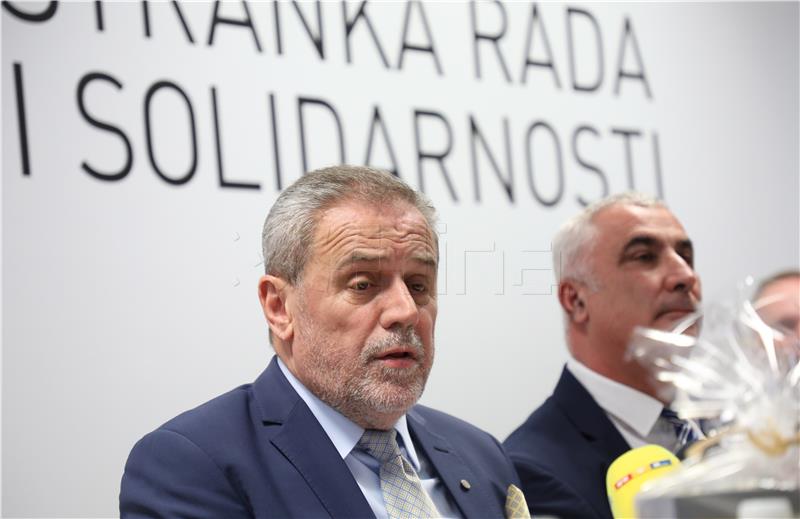 Konferencija za novinare Milana Bandića