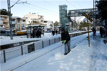 GREECE WEATHER SNOW