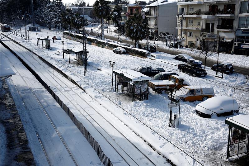 GREECE WEATHER SNOW