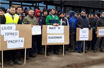 Radnici Same Deutz Fahr Žetelice Županja ne odustaju od štrajka