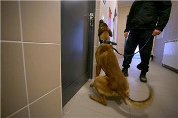 Centar za obuku vodiča i dresuru službenih pasa na Policijskoj akademiji