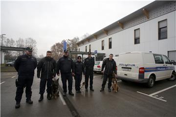 Centar za obuku vodiča i dresuru službenih pasa na Policijskoj akademiji