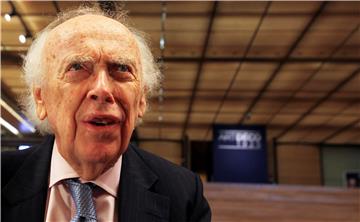 (FILE) PORTUGAL JAMES WATSON STIRPPED OF TITLES