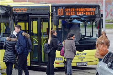  Split: Zbog napada na vozača gradskog autobusa, okupljanje ispred policije i desetminutno zaustavljanje prometa  