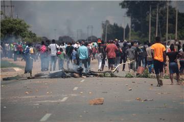 ZIMBABWE PROTESTS OVER FUEL INCREASE