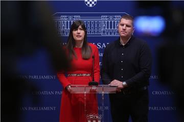 Konferencija za novinare Kluba zastupnika Mosta nezavisnih lista na temu "EU fondovi i utjecaj na gospodarstvo"