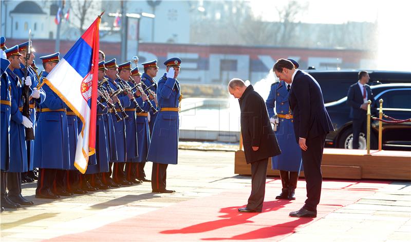  Jak Vučić, slaba oporba, kontrolirani mediji - Srbija na korak do novih izvanrednih izbora