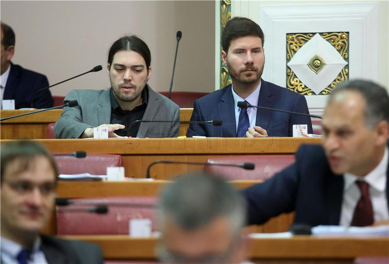 Pernar se odlučio ispisati iz stranke Abeceda demokracije