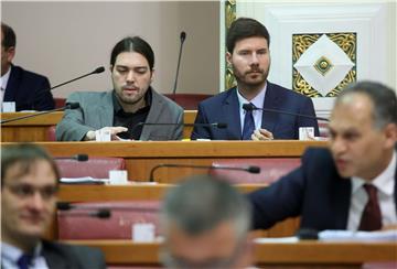 Pernar se odlučio ispisati iz stranke Abeceda demokracije