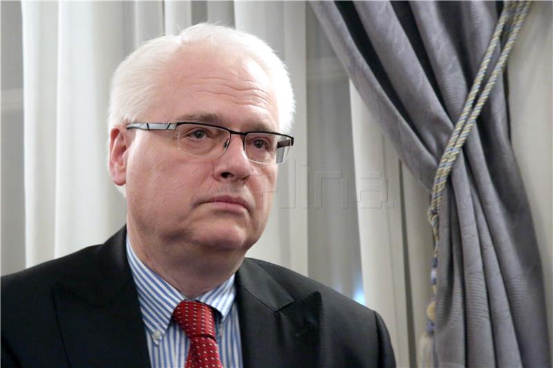 Josipović: Ulazimo u razgovore s SDP-om oko mogućeg ujedinjavanja