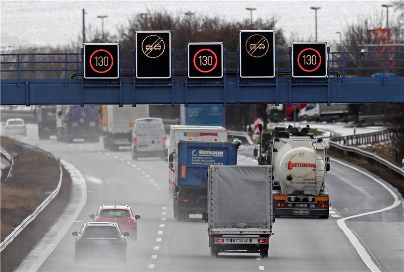 GERMANY TRAFFIC SPEED LIMIT HIGHWAY