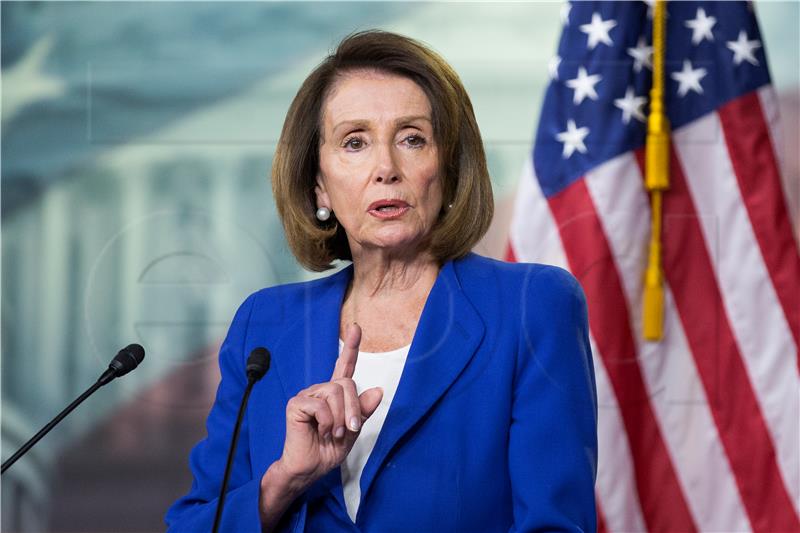 Pelosi i dalje protiv osiguravanja novca za zid na američko-meksičkoj granici